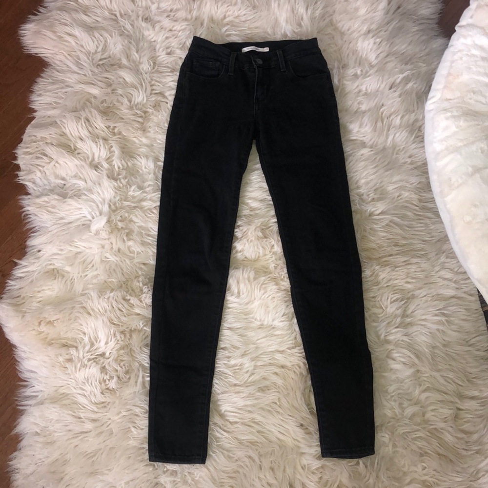 LEVI’S super skinny black denim jean